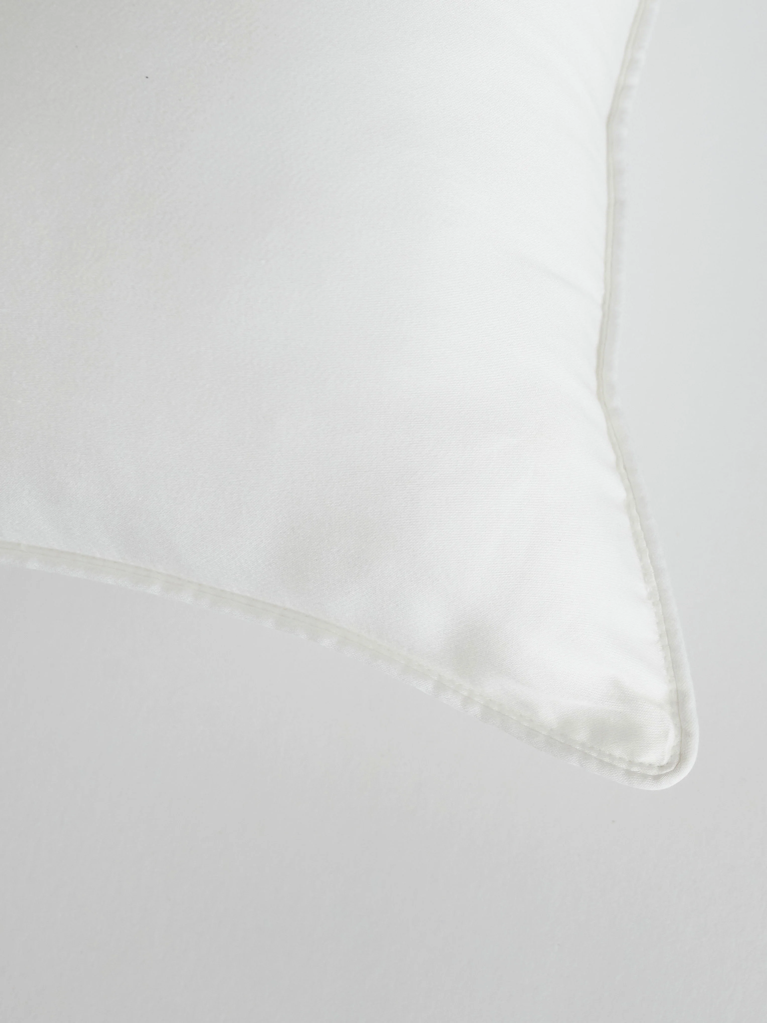 Bamboo Down Alternative Travel Pillow - Image 5