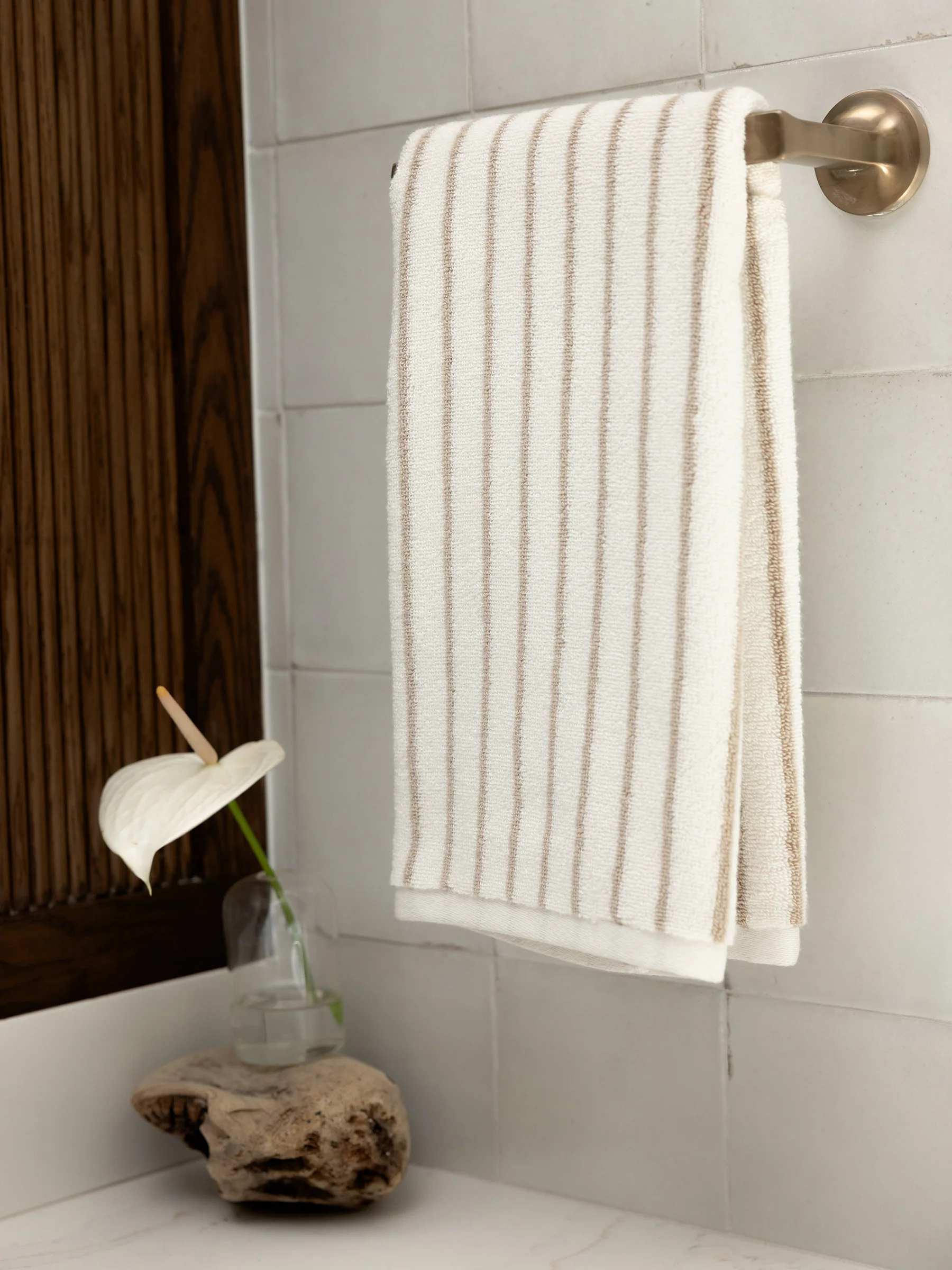 Luxe Hand Towels - Image 39