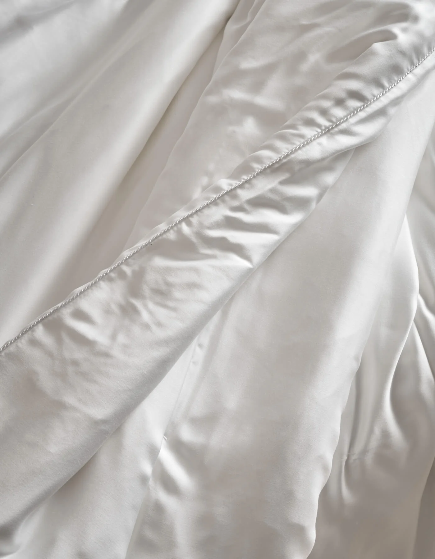 Silk Comforter - Image 5