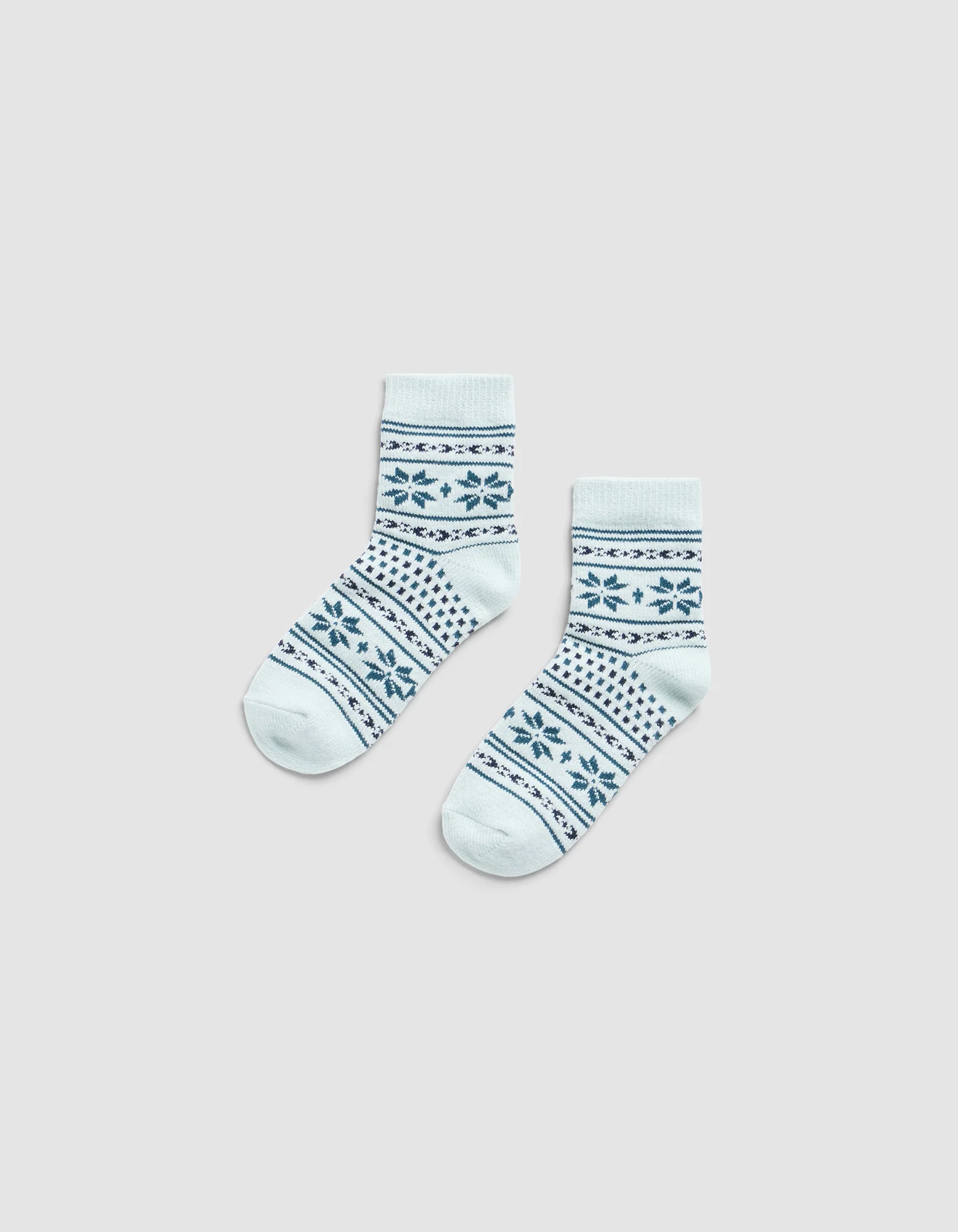 Snowflake Plush Lounge Quarter Sock - Last Chance - Image 10
