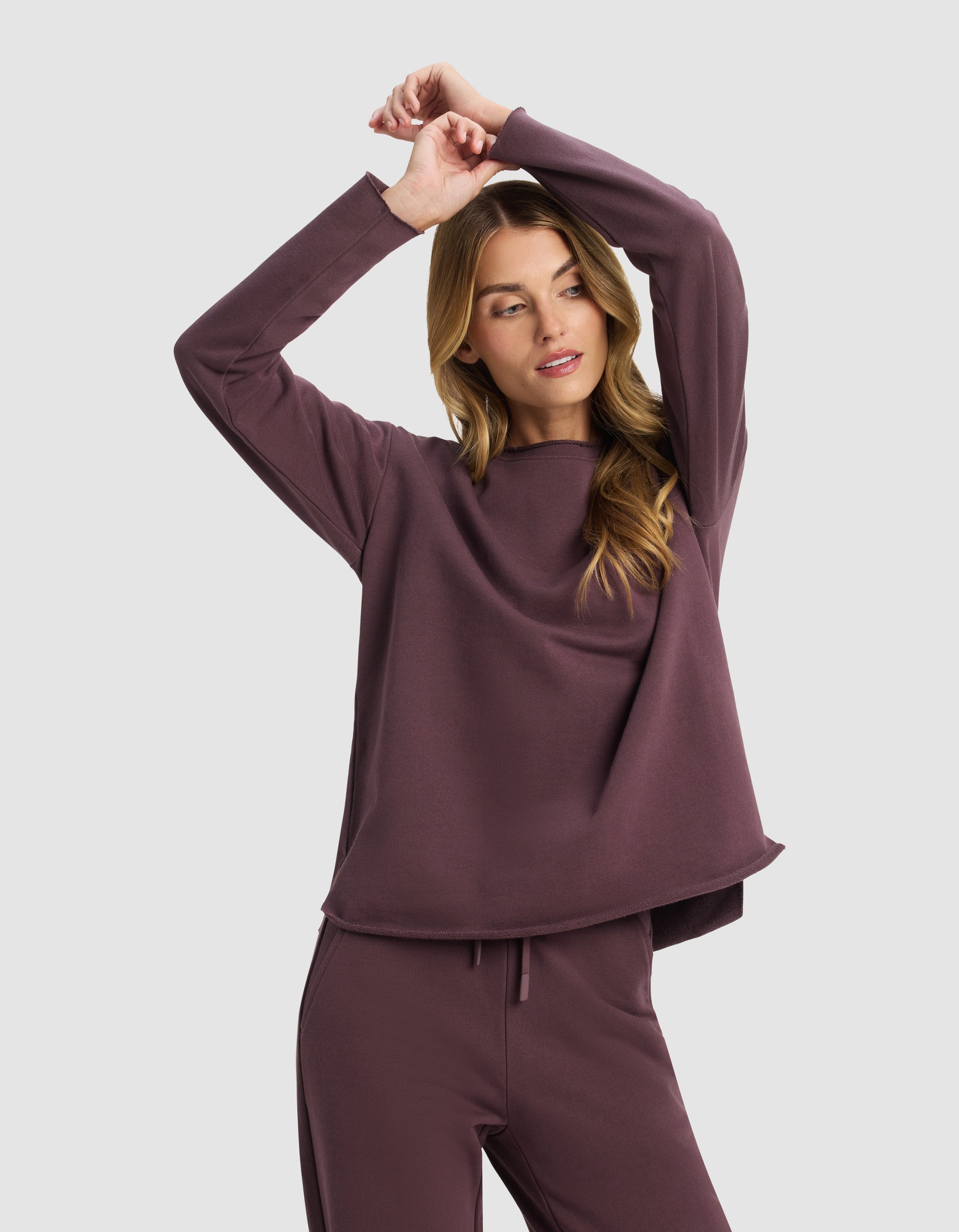 Women's Chelsea Set - Image 31