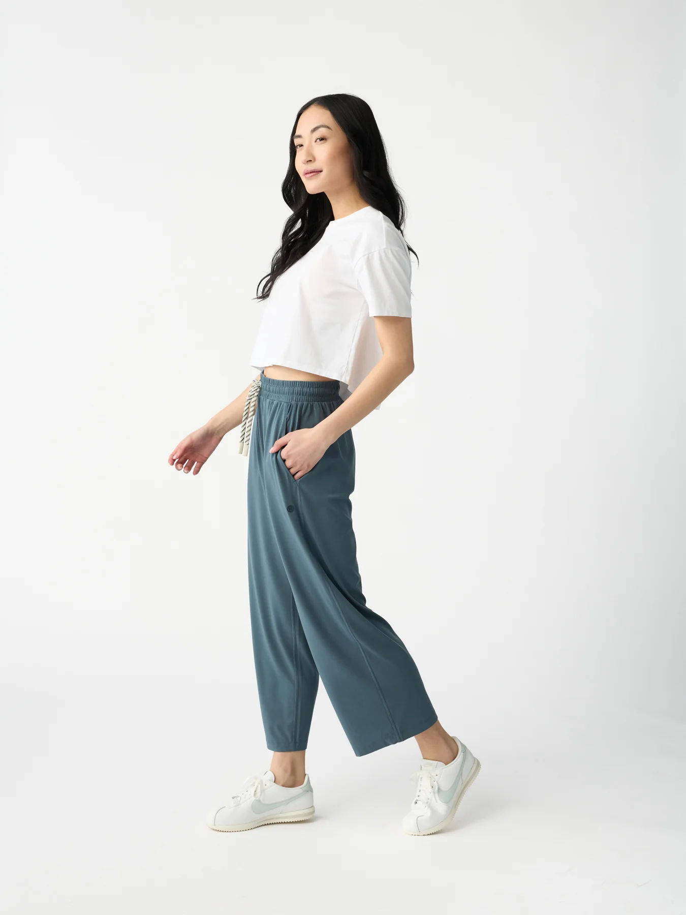 Women's Studio Cropped Wide Leg Pant - Wholesale - Image 3